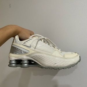 Cream Nike Shox Enigma